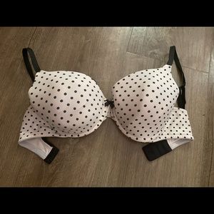 *EUC* Victoria’s Secret Lined Perfect Coverage Bra 34DD